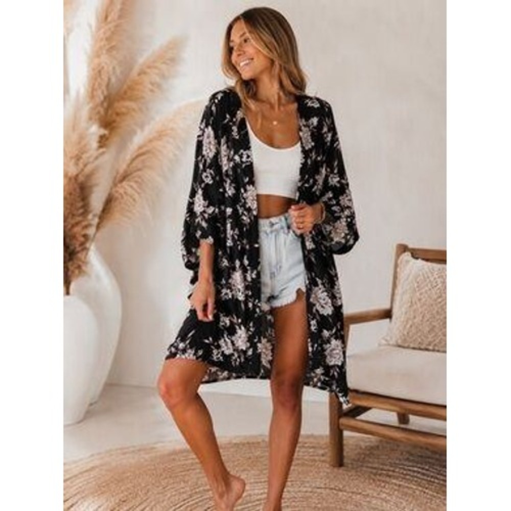 Spiritual Gangster Kimono Womens One Size Black Floral Rayon Wrap Robe Pockets